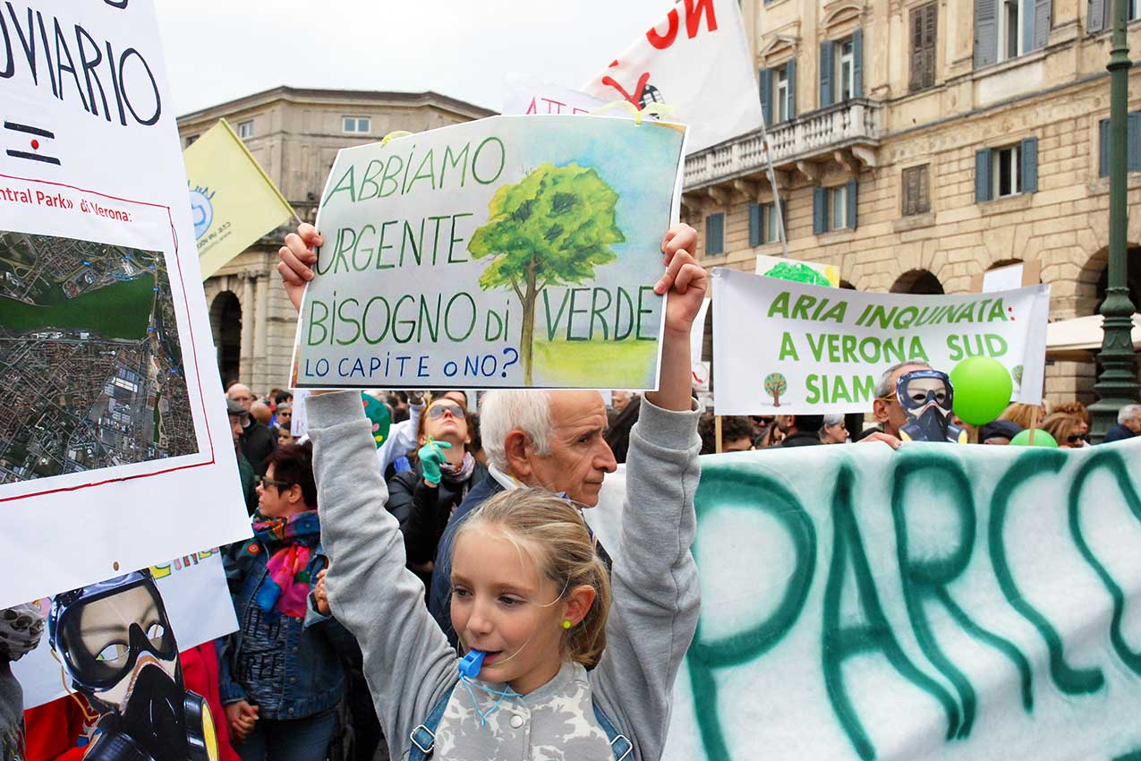 Gli abitanti di Verona Sud manifestano per il verde