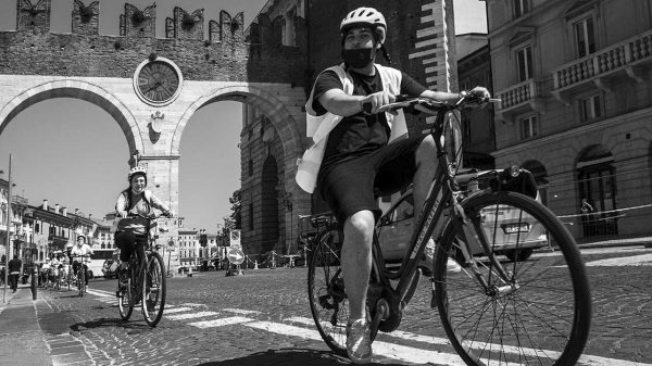 Ciclabile in Corso Porta Nuova, mobilità, Verona